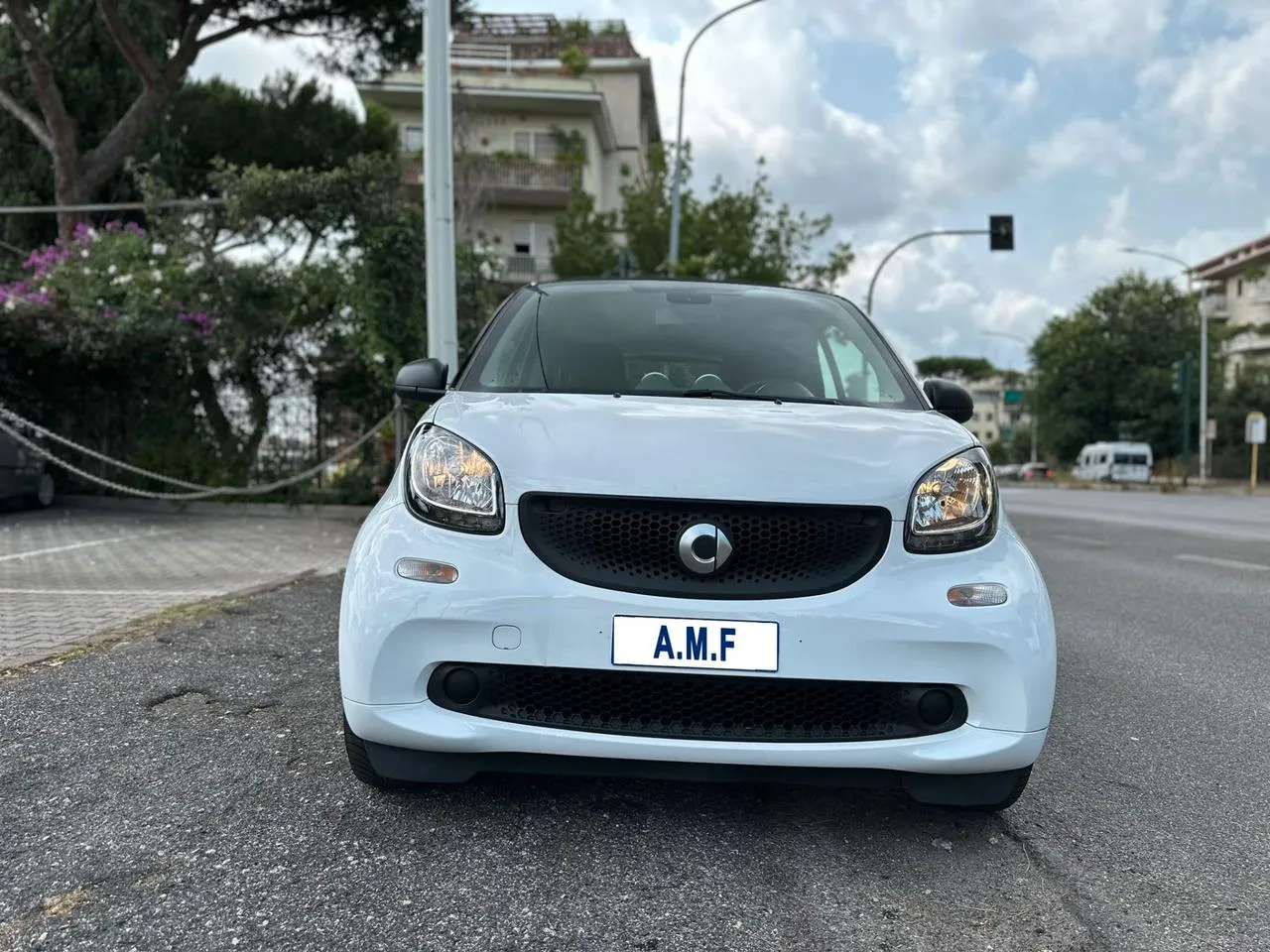 SMART fortwo 70 1.0 Youngster Image 2